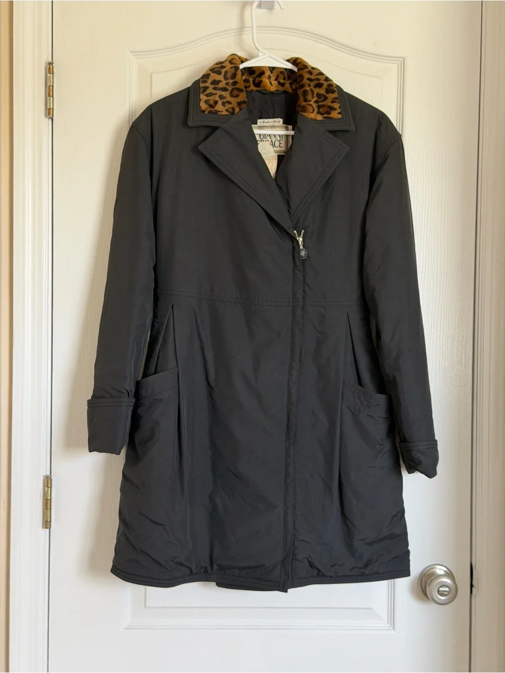 Vintage Gianni Versace Black Coat Jacket Leopard Collar Made in Italy Women’s - Picture 1 of 11